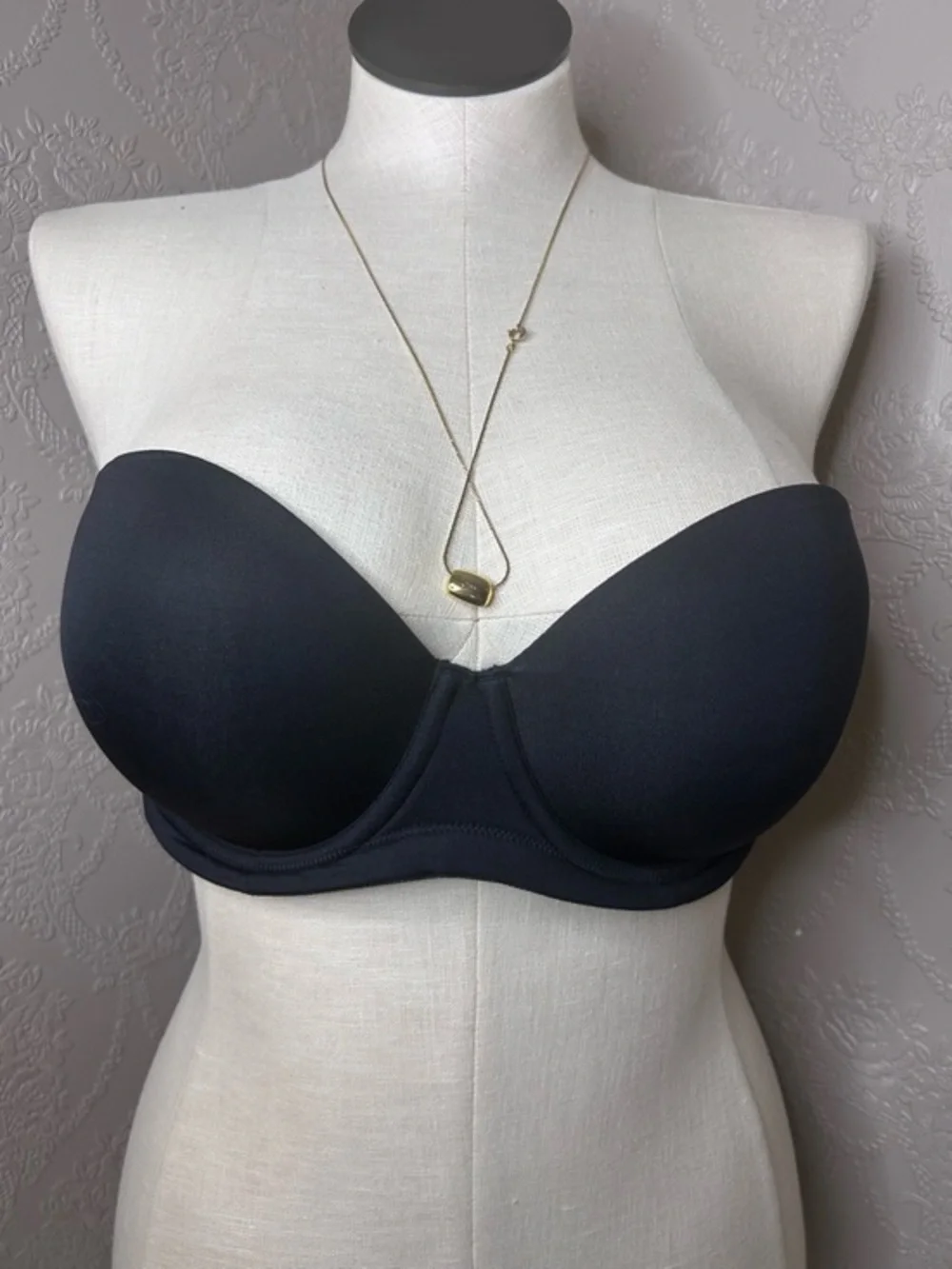 Wacoal Black Strapless Molded Underwire Bra